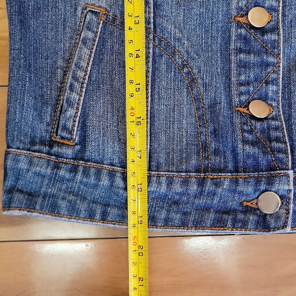 Thread & Supply Size MEDIUM Blue Womens Button Up Denim Vest With Pockets - Picture 6 of 11